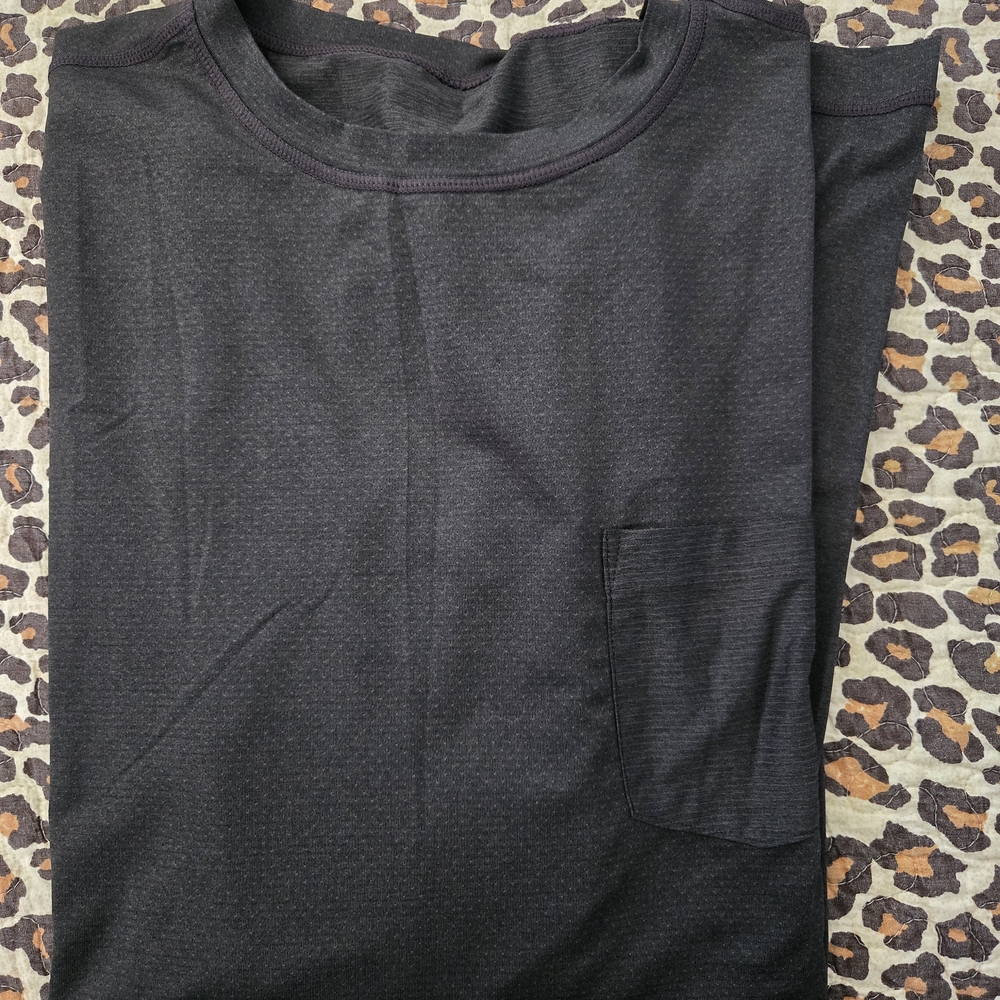 Vuori Tradewind Performance Long Sleeve Shirt Size X-Large - Picture 5 of 5